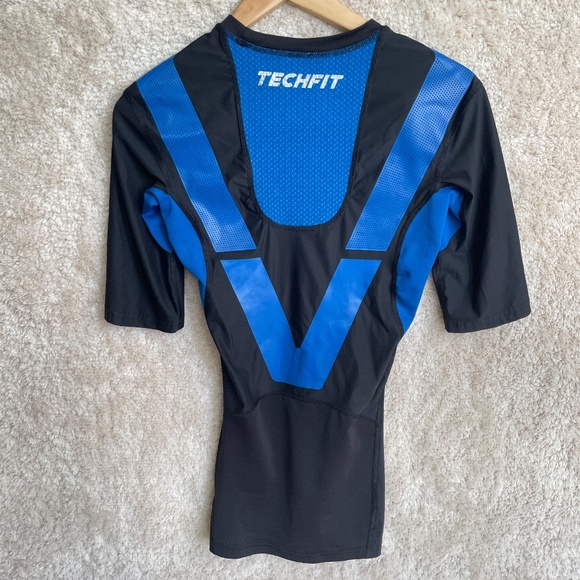 Adidas TechFit Compression Top Mens Size M Black Active BodyFit Pullover Shirt - Picture 8 of 10